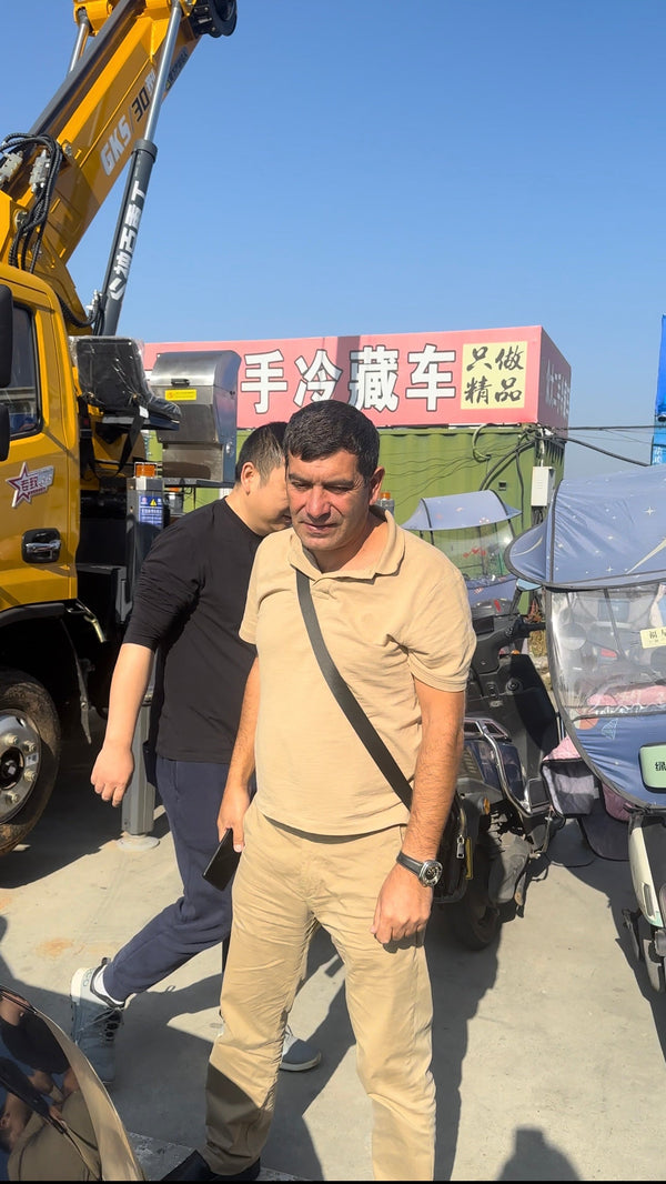 A Hot Summer Day, A Warm Welcome — Another Refrigerated Truck Deal Done!