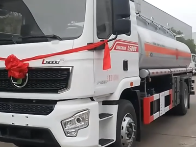 A Batch of Chemical Tanker Trucks Ready for Export