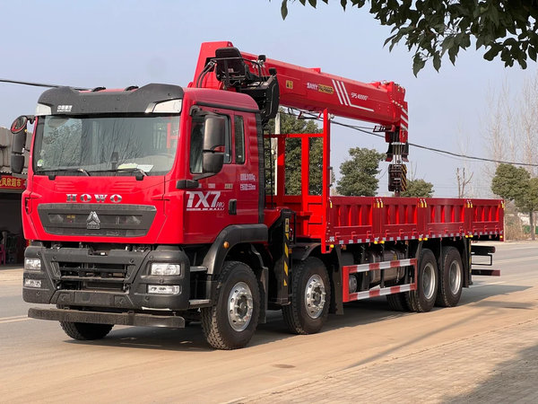 HOWO Sany 16-ton 5-section Boom Truck mounted Crane