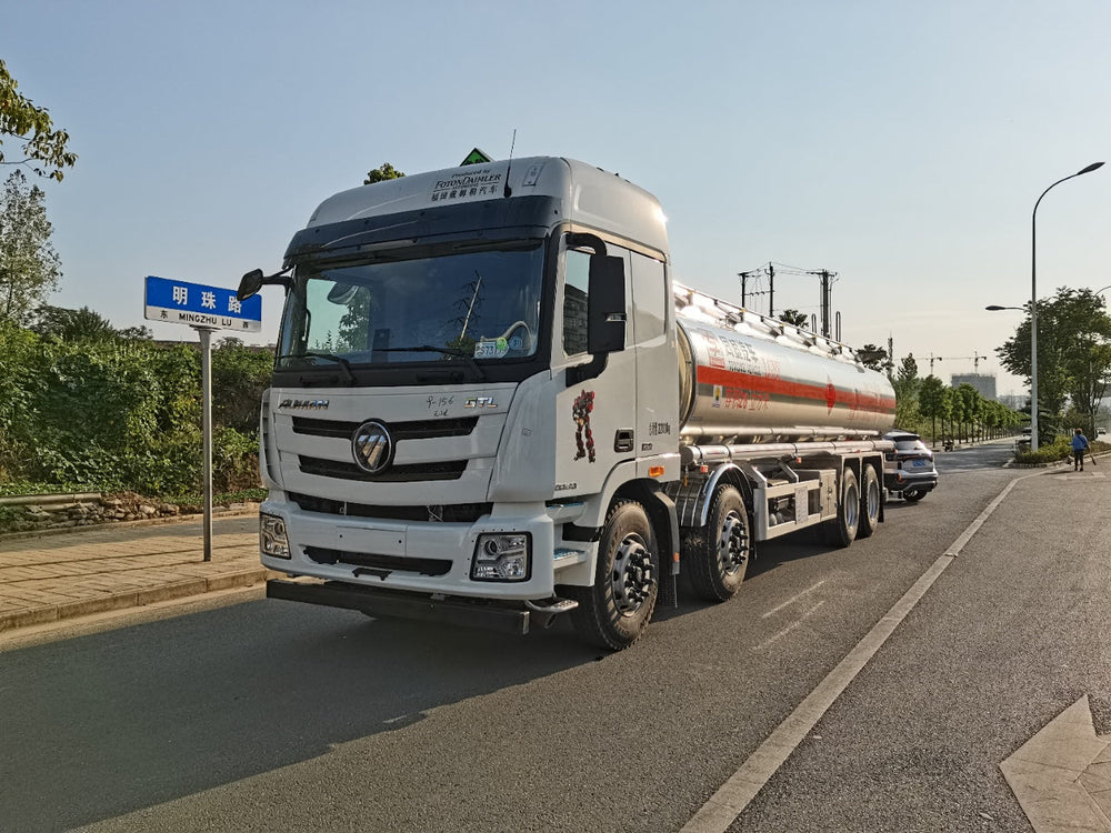 FOTON 8×4 30m³ Aluminum Alloy Fuel Tank Truck For Sale