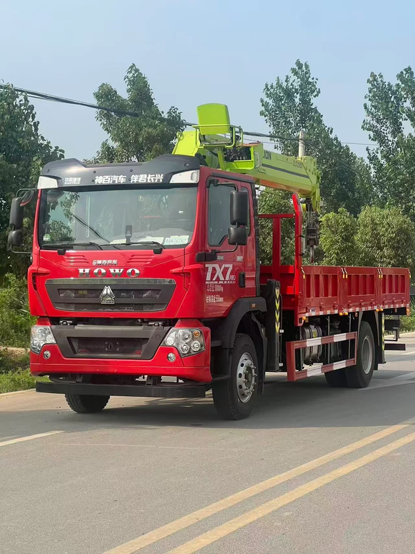 HOWO Single Axle 240HP + Zoomlion 10Ton 5-Section Boom Crane