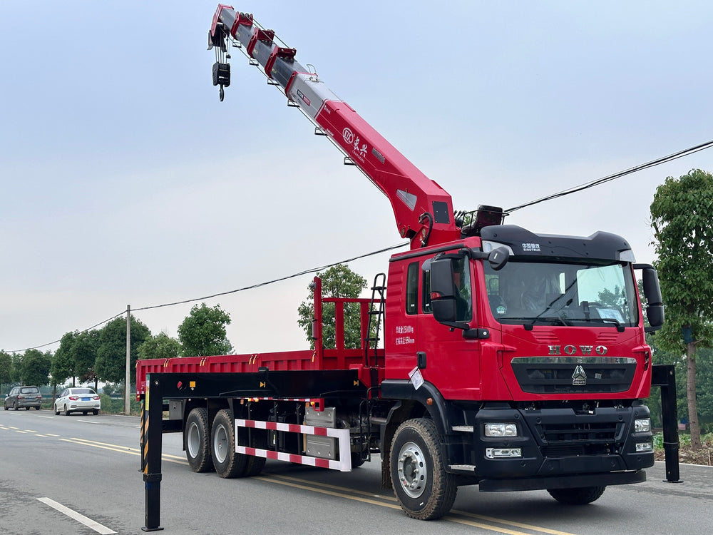 Продается автокран HOWO 6×4 CX14T с телескопической стрелой