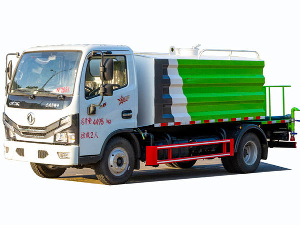 Dongfeng 4x2 6000L Sprinkler Truck For Sale