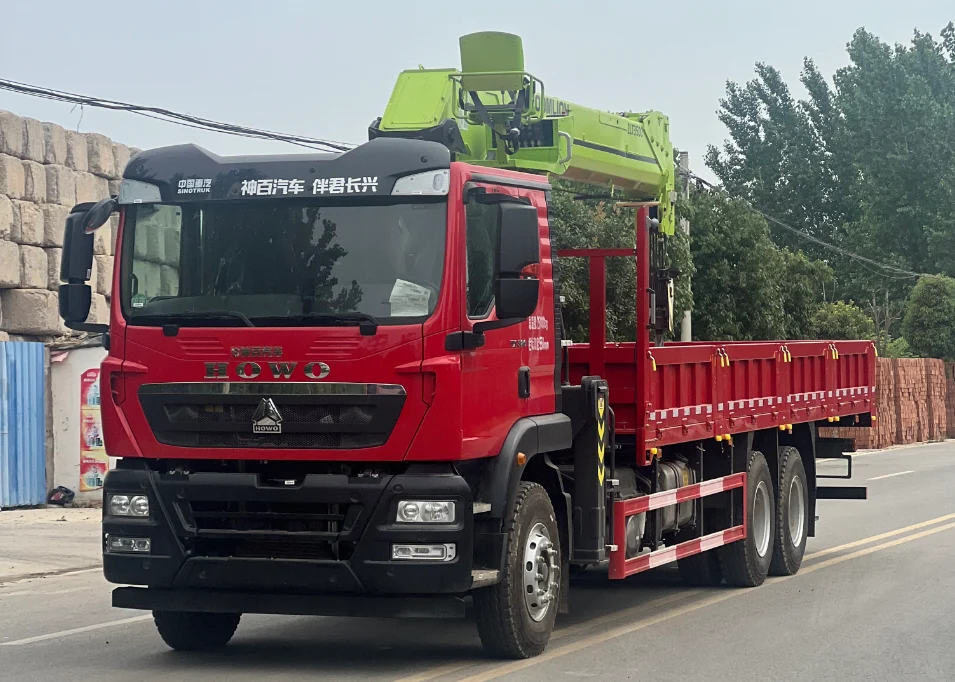HOWO TX 6×4 - Zoomlion 14 Ton 5-Section Truck Mounted Crane
