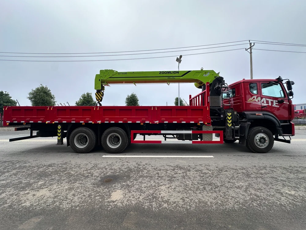 SINOTRUK HOWO MATE | Weichai 320HP | 6×4 | 9-speed | Zoomlion 14T 5-section Crane