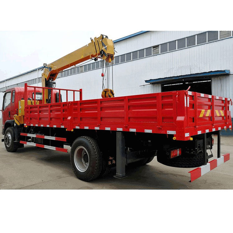 DONGFENG 4x2  XCMG  Truck Mounted Crane For Sale