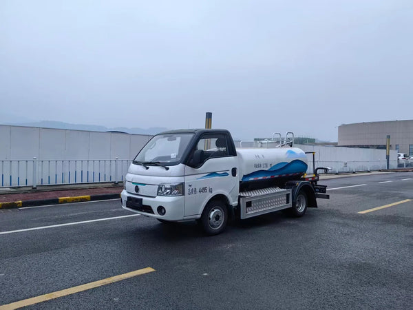 4.5T EV Water Sprinkler Truck For Sale