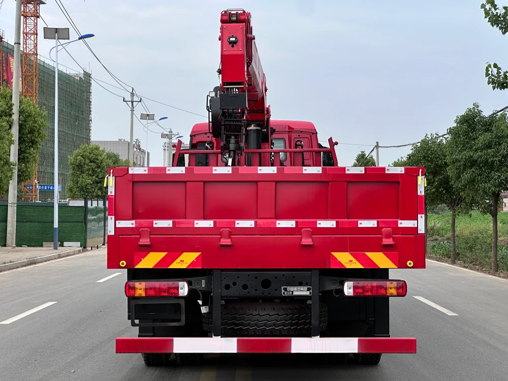 HOWO 8×4 SANY 14-ton 5-section Boom Truck Mounted Crane