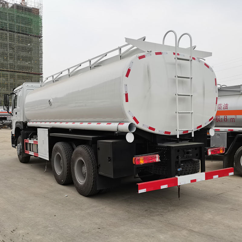 HOWO 6X4 20000L Oil Tank Truck For Sale