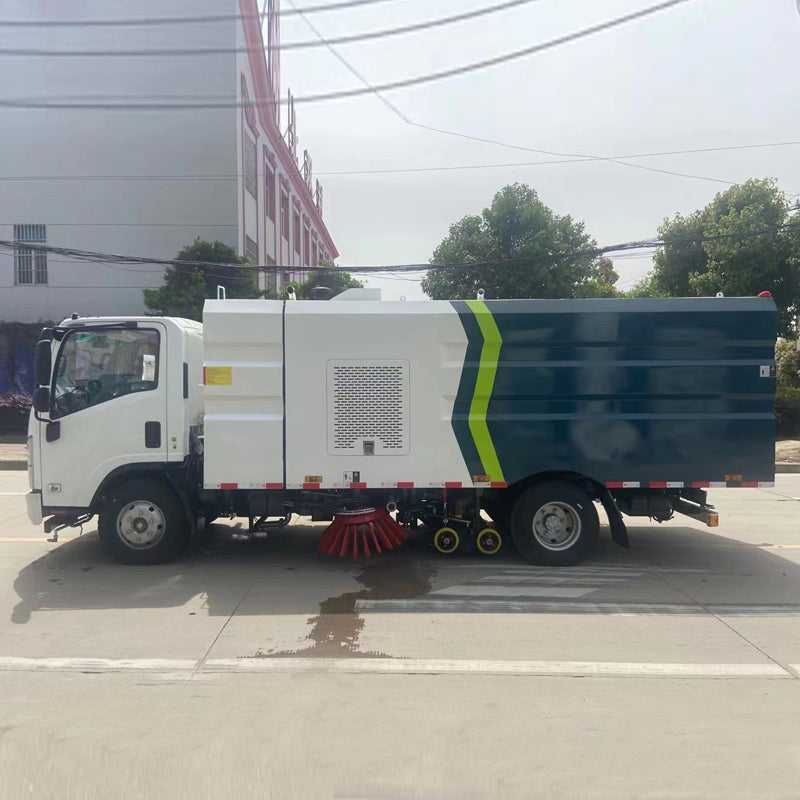 Isuzu 4x2 Road Wash Sweep Sweeper 5 Cubic Dumpster 5 Cubic Tank For Sale