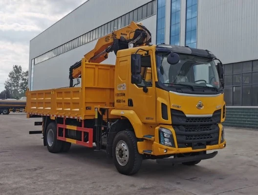 Dongfeng Liuzhou Motor Changxing 12-ton Folding Arm Truck mounted Crane