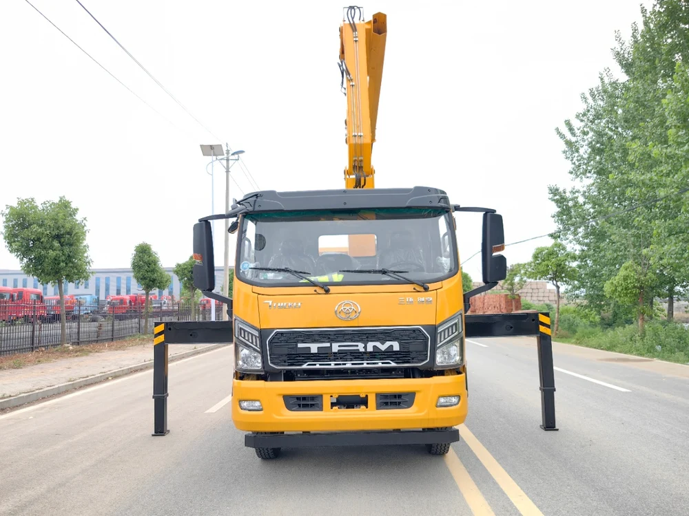 Sanhuan Wrecker Truck With Folding Crane Arm