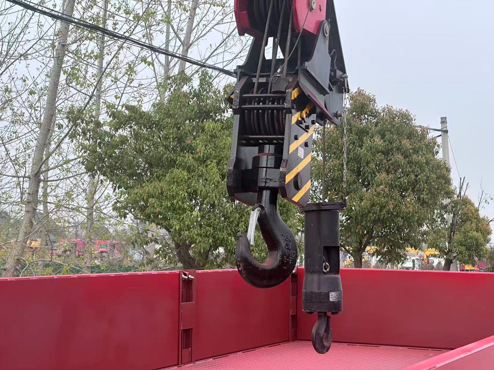HOWO 14T 6section Telescopic Boom Crane For Sale