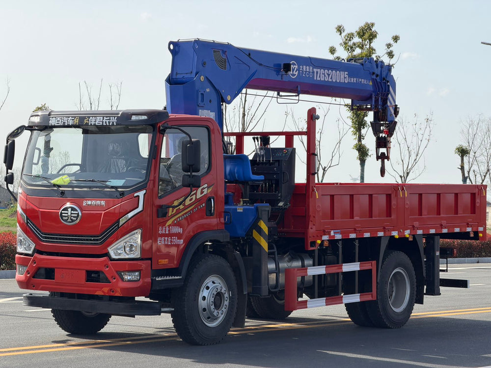 FAW 220HP  8-10T Telescopic Boom Crane  For Sale