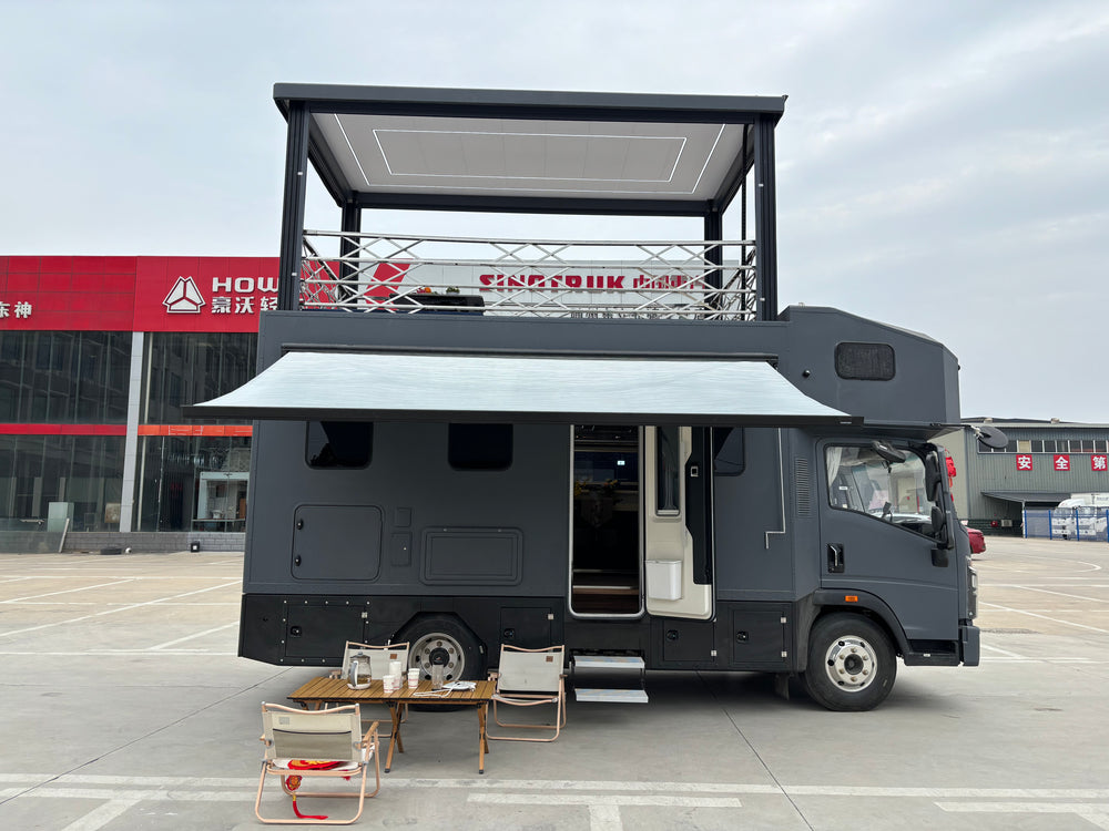 HOWO Commander T3 Pop-Up Roof Recreational Vehicle For Sale