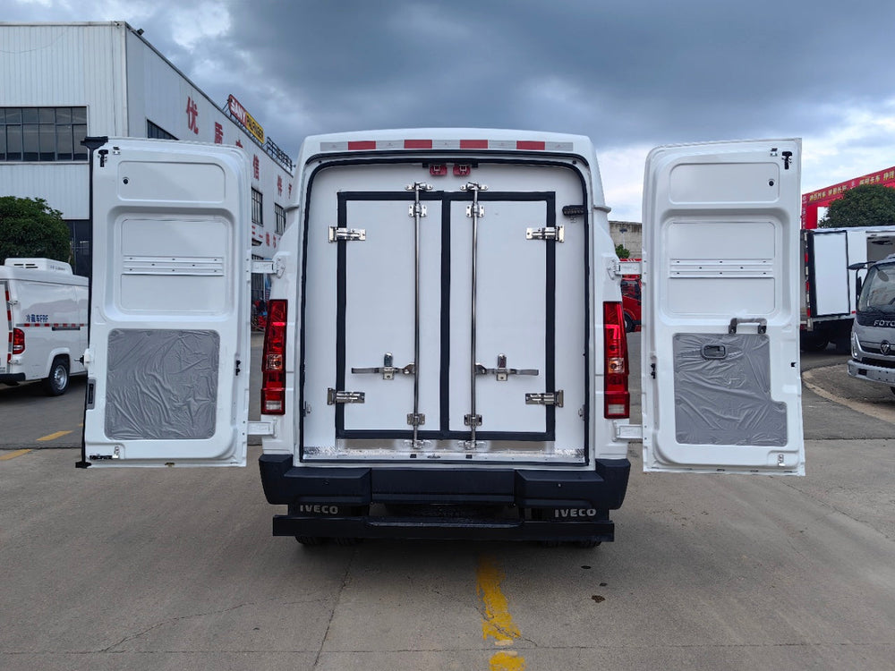 IVECO Short-base High Top Refrigerated Van（New Model）For Sale