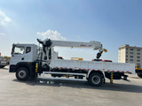 Dongfeng Euro3 4×2 Changxing 8Ton 6-section Telescopic Crane