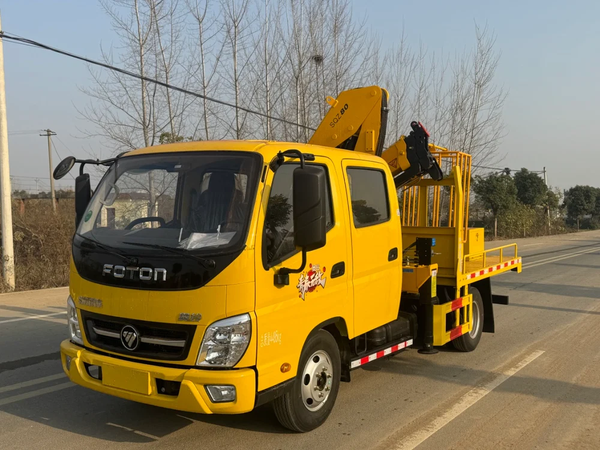 Foton Double Row Cab Changxing 8-ton Folding Arm Truck-mounted Crane