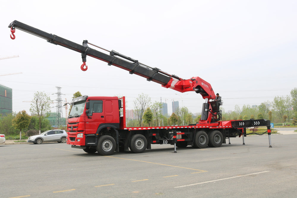 HOWO 440HP Knuckle Boom Crane For Sale
