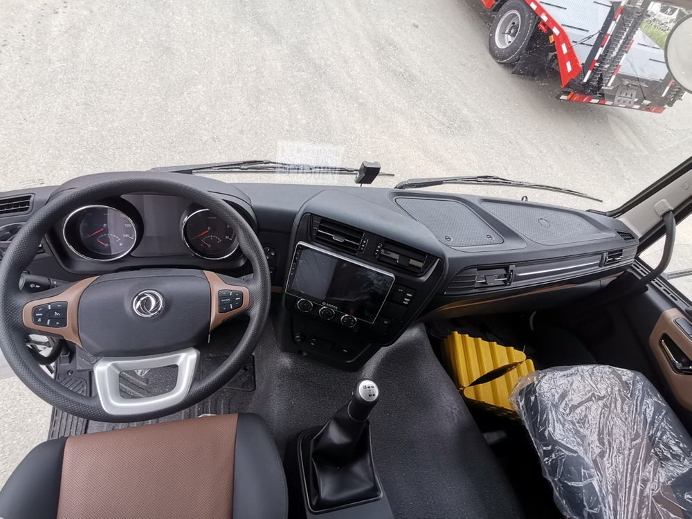 DongFeng 290HP Refrigerated Truck For Sale