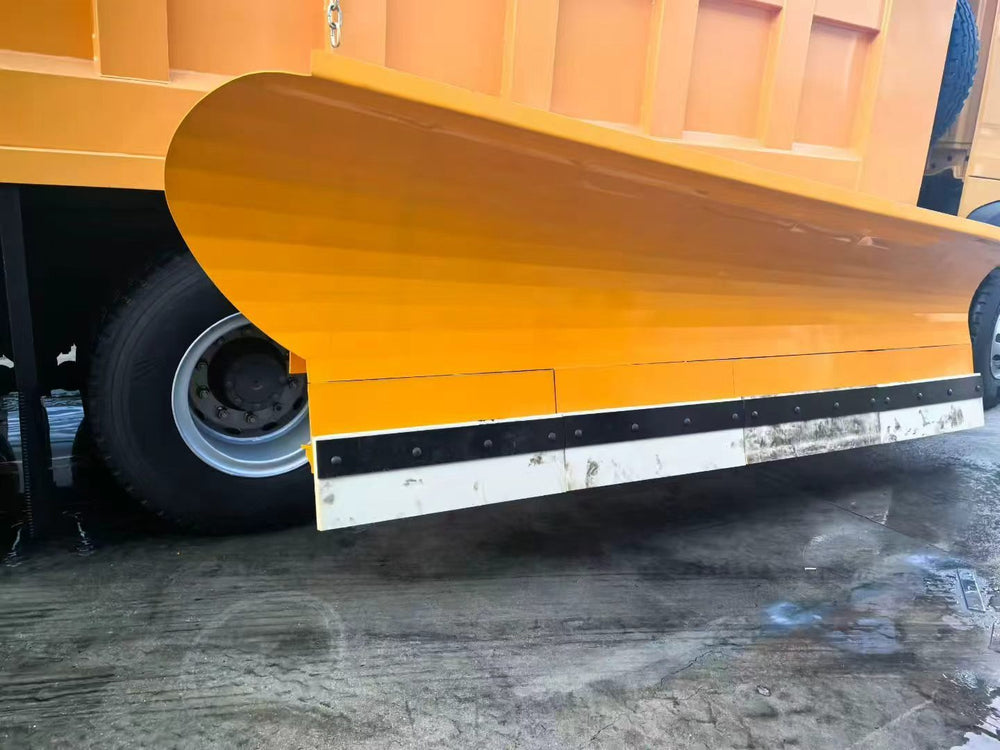 HOWO 12m³ 290HP Snow Removal Truck For Sale