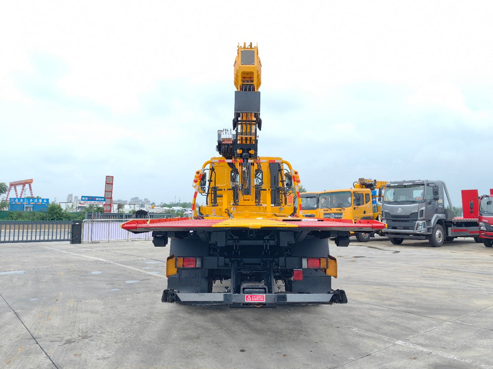 DongFeng 8T Wrecker Truck For Sale