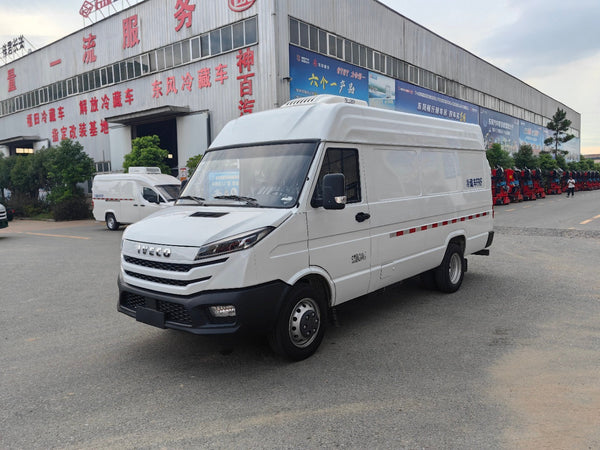 Latest IVECO Long-base High Top Refrigerated Truck For Sale