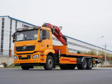 SHACMAN Changxing 12-ton Folding Boom Wrecker Truck with Crane