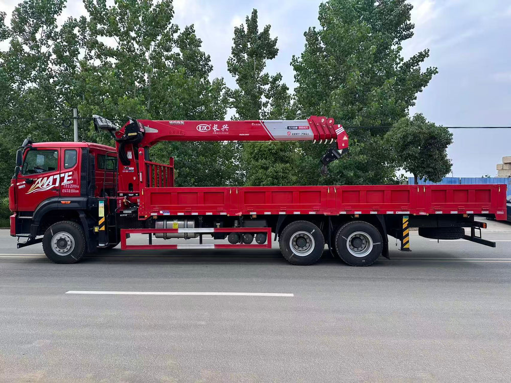 HOWO 14T 5Section Telescopic Boom Crane For Sale