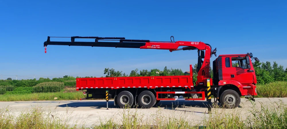 Shacman Changxing 12 Ton Folding Arm Crane Truck