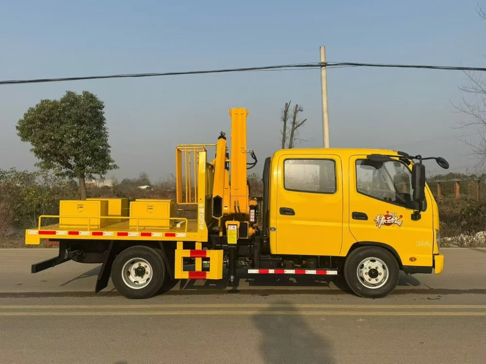 Foton Double Row Cab Changxing 8-ton Folding Arm Truck-mounted Crane