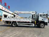 Dongfeng Euro3 4×2 Changxing 8Ton 6-section Telescopic Crane