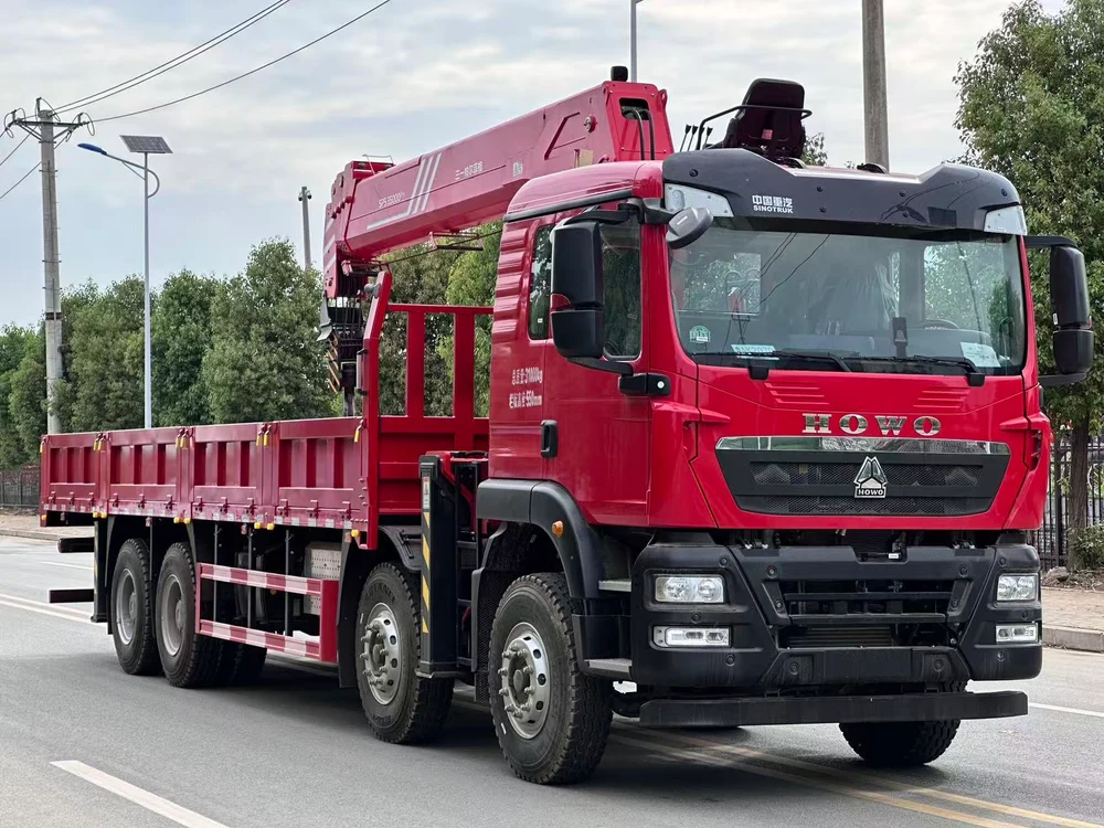 HOWO 8×4 SANY 14-ton 5-section Boom Truck Mounted Crane