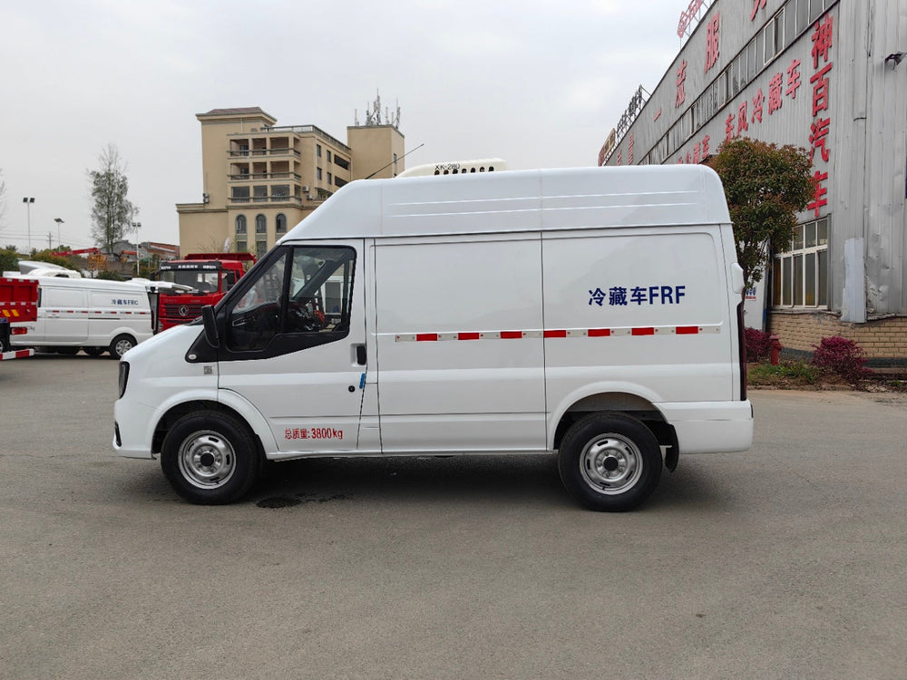 JMC Short-base Mid-high Top Refrigerated Truck For Sale
