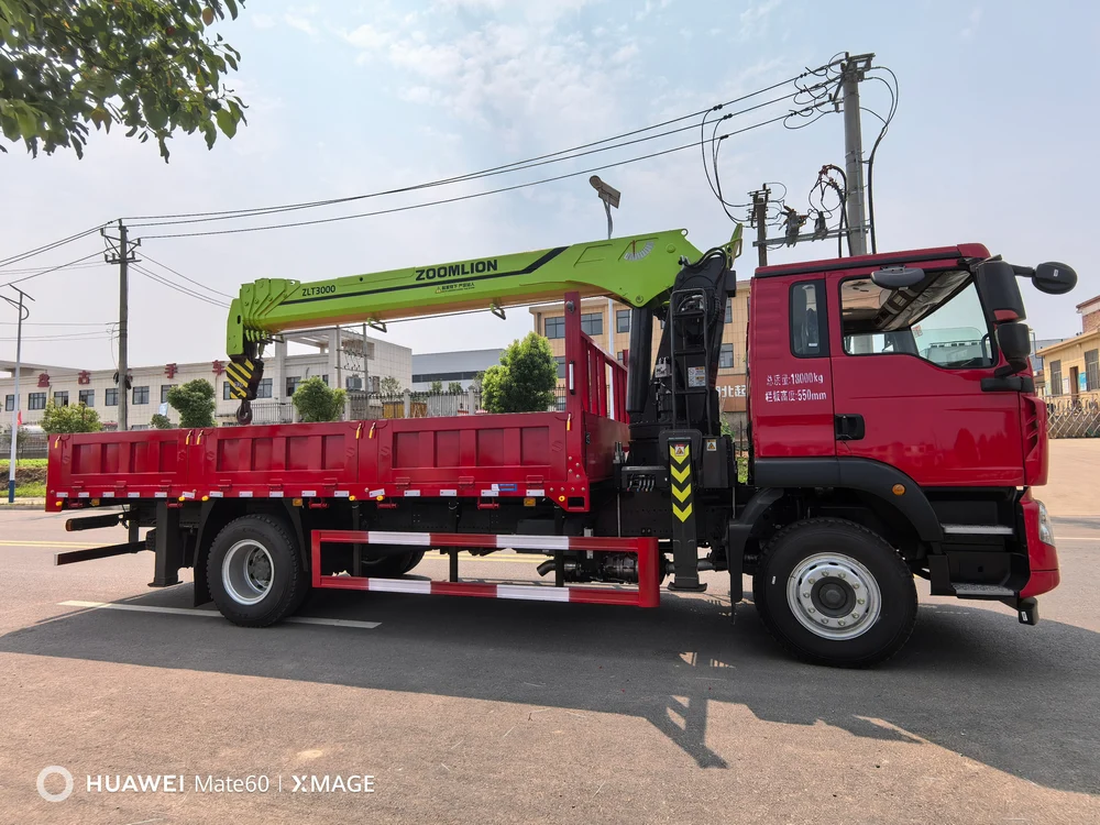 HOWO Zoomlion 8-ton 5-section Boom Truck mounted Crane
