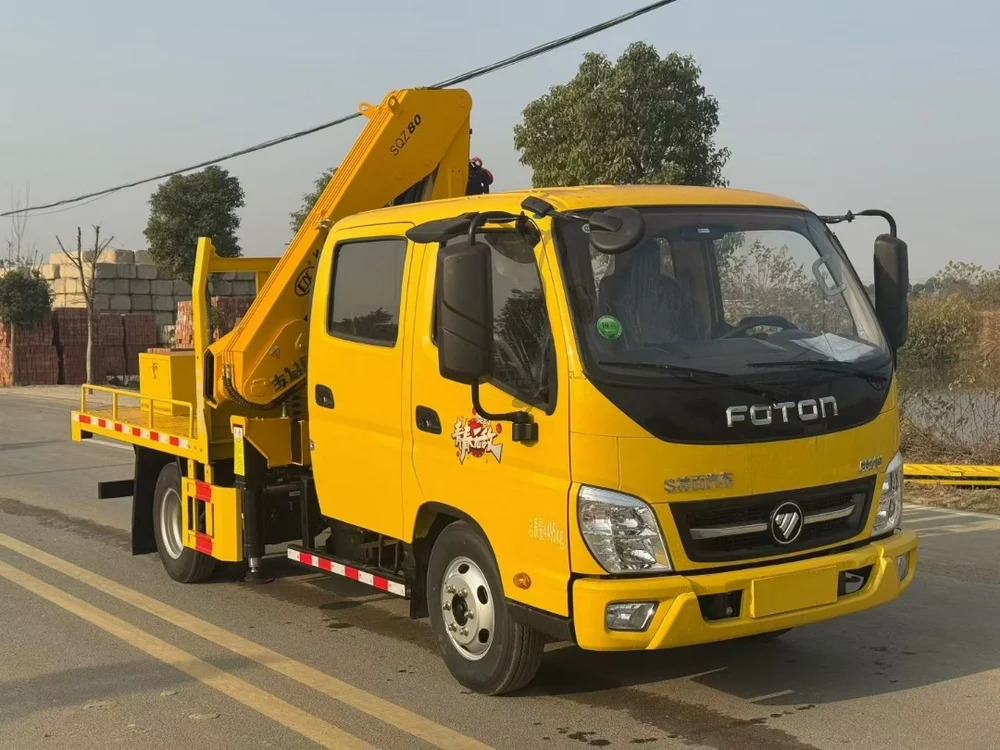 Foton Double Row Cab Changxing 8-ton Folding Arm Truck-mounted Crane