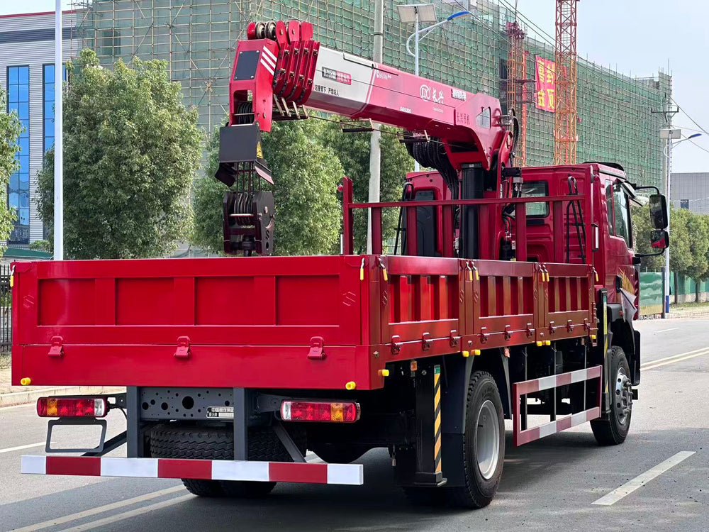 New HOWO TX Single-Bridge Crane Truck | Weichai 270HP | Changxing 8T 5-Section Boom