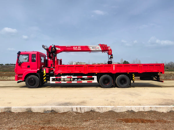 Dongfeng 6X4 with Changxing 12-Ton 4-Section Boom Crane Truck For Sale