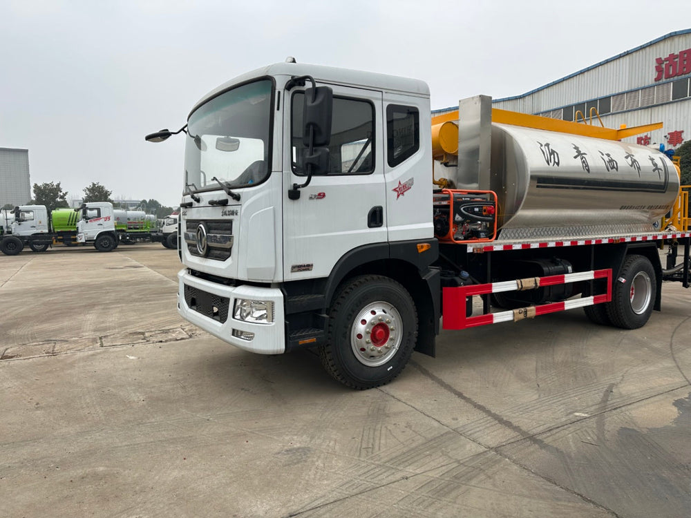 DongFeng 9.5m³ 195HP Asphalt Distributor Truck For Sale