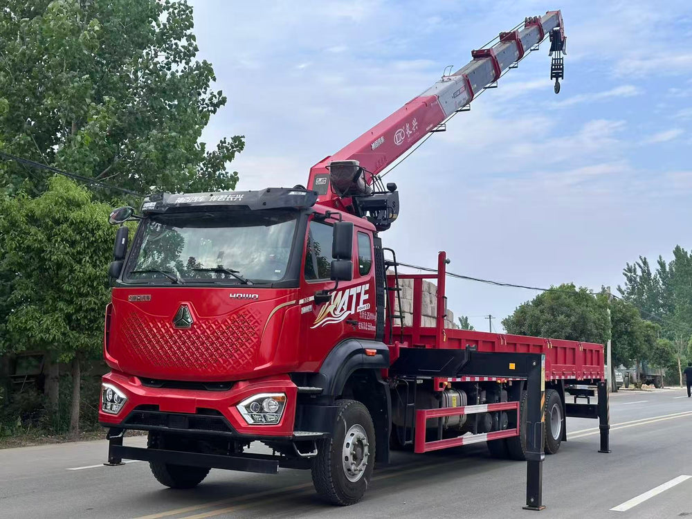 HOWO 14T 5Section Telescopic Boom Crane For Sale