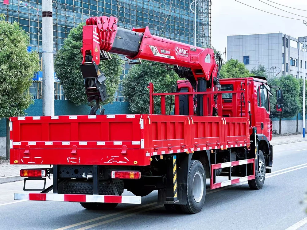 HOWO Changxing 8-ton 6-section Boom Truck Mounted Crane
