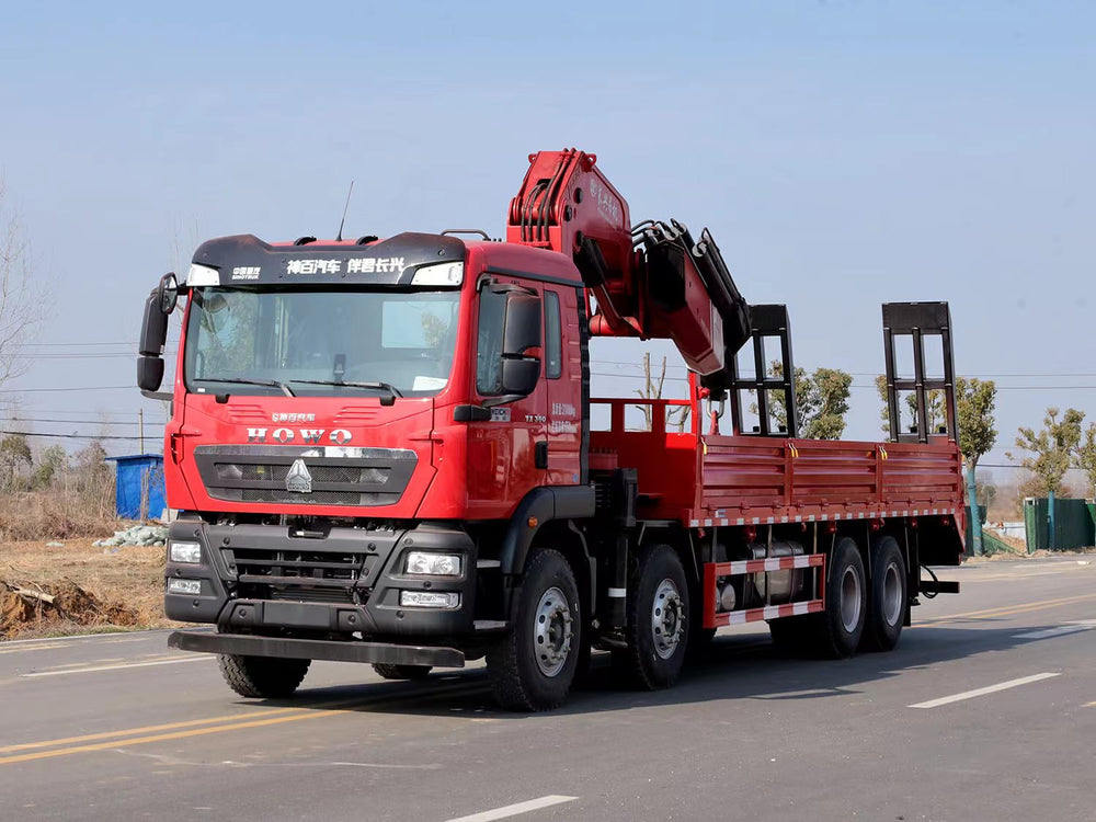 HOWO 8×4 25T Knuckle Boom Crane For Sale