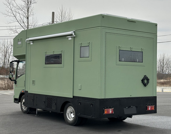 HOWO Commander T3 Pop-Up Roof Hardcore RV