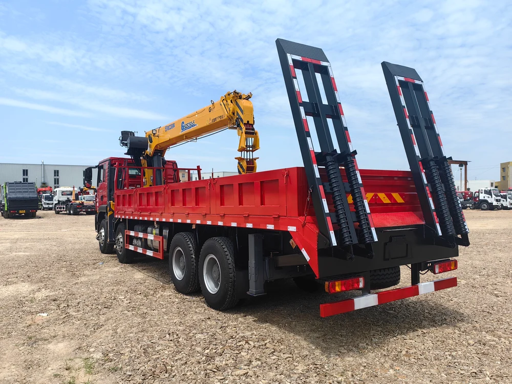 Howo 400HP 8×4 XCMG 14-ton 5-section Boom Flatbed Crane Truck