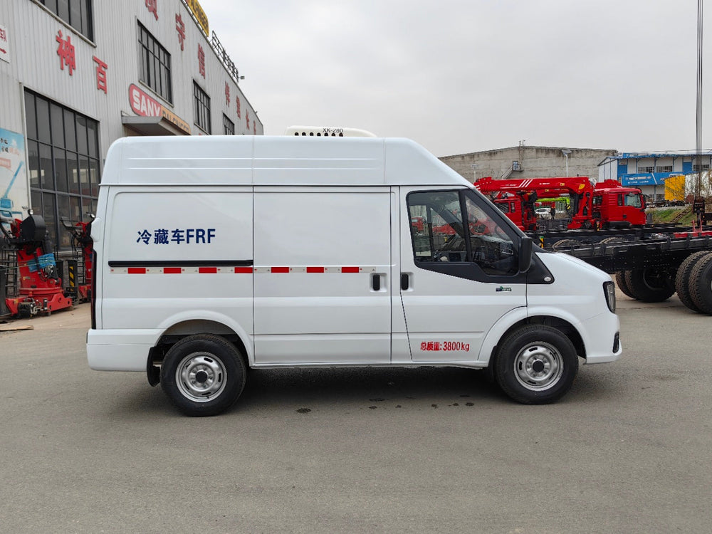 JMC Short-base Mid-high Top Refrigerated Truck For Sale