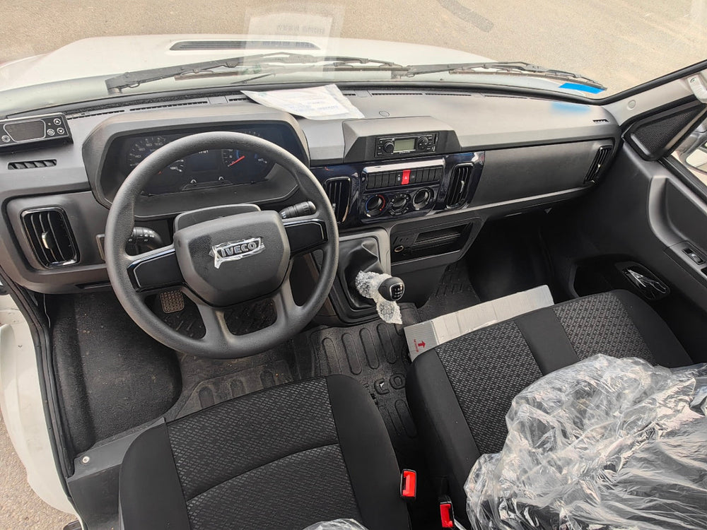 Latest IVECO Long-base High Top Refrigerated Truck For Sale