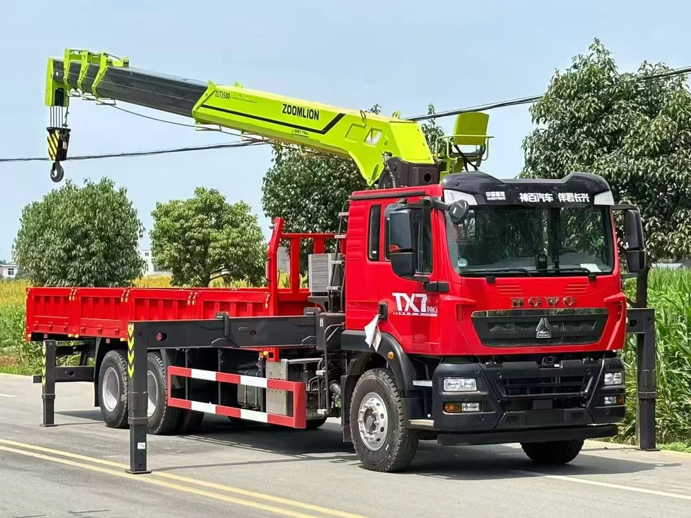 HOWO TX MAN Engine 350HP - Zoomlion New 14 Ton 5-Section Truck Mounted Crane