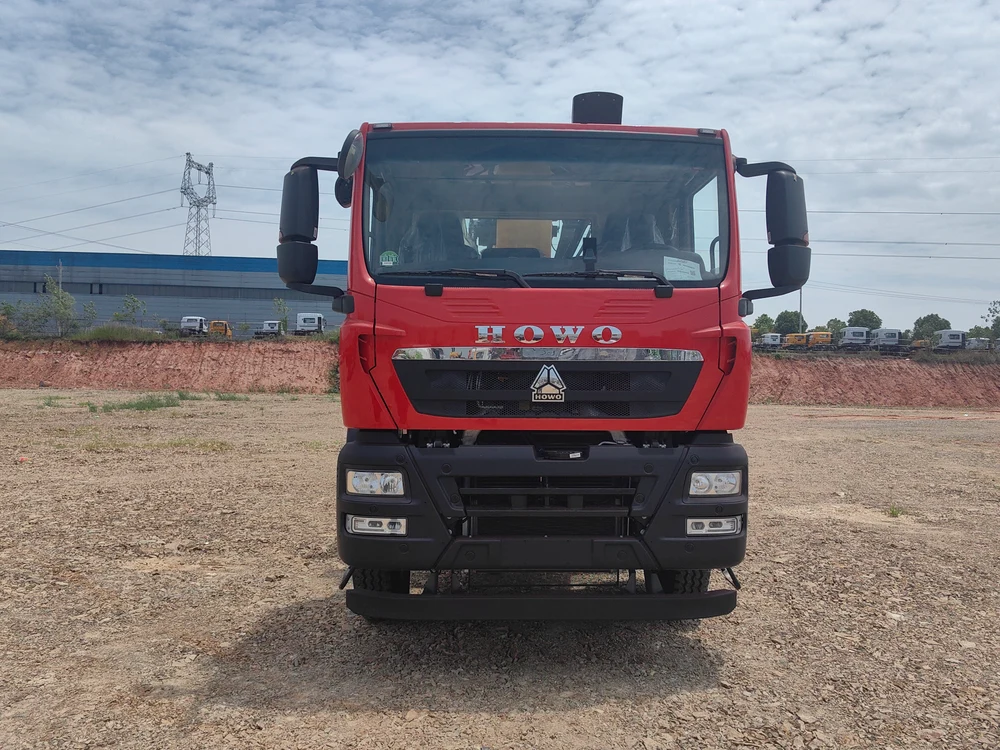 HOWO XCMG 14Ton 5-Section Boom Truck Mounted Crane