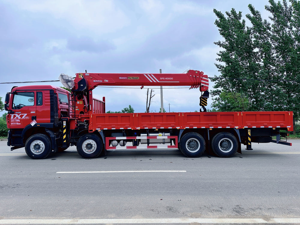 HOWO 8×4 Palfinger16T Telescopic Boom Crane For Sale