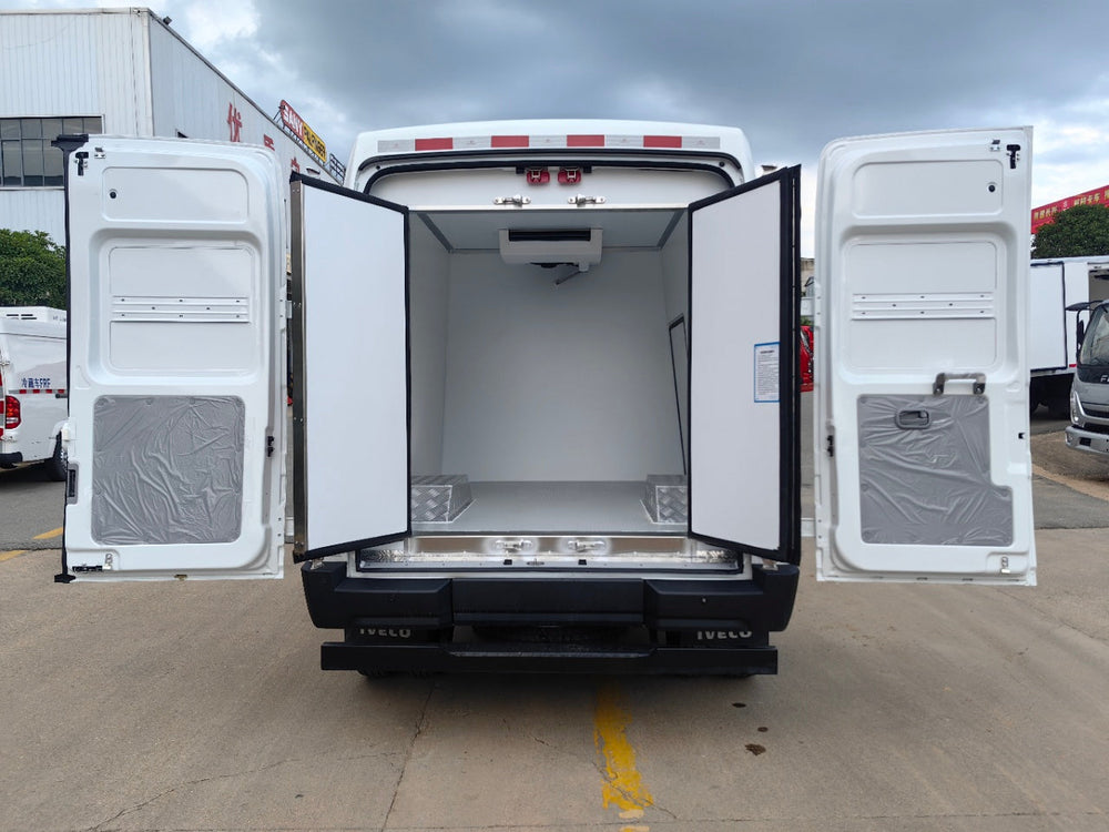 IVECO Short-base High Top Refrigerated Van（New Model）For Sale